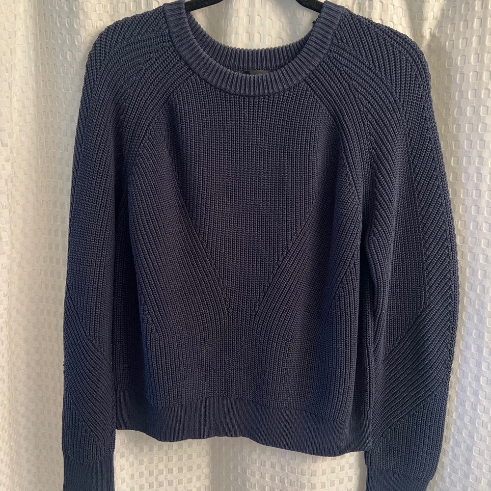 Banana Republic cropped knit sweater
